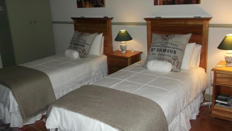 Housemartin Lodge & Self Catering Де-Руст Экстерьер фото
