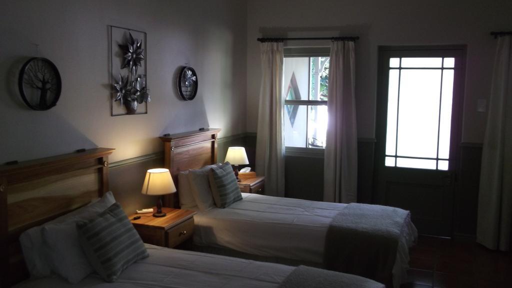 Housemartin Lodge & Self Catering Де-Руст Экстерьер фото